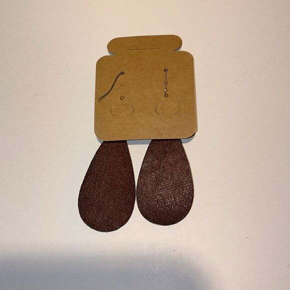 Tear drop leather earrings - Picture 3 of 3